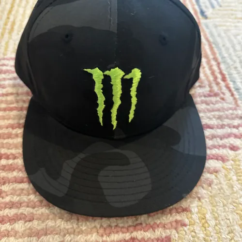 Monster Snap Back Cap 