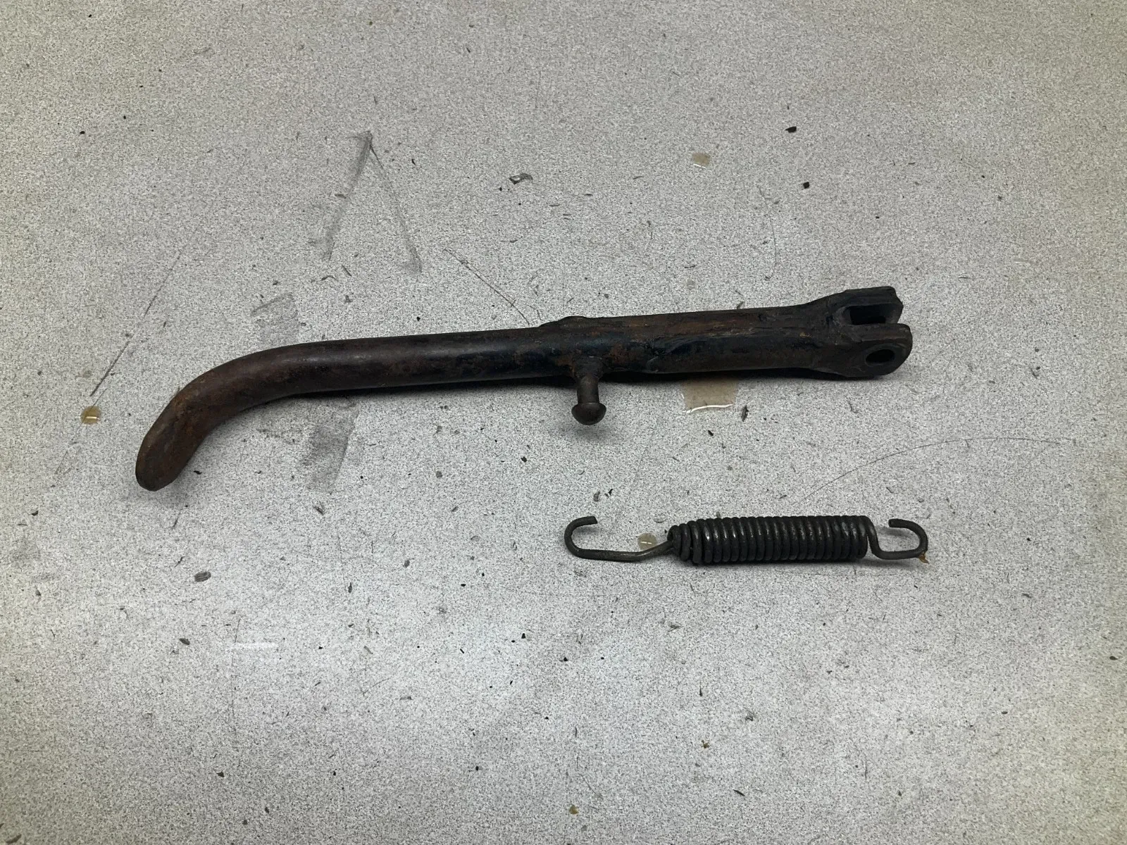 1974 74 YAMAHA DT 175 DT175 KICKSTAND KICK SIDE STAND