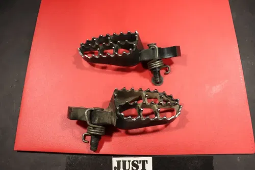 2001 Honda Cr125r Foot Rests Peg Set