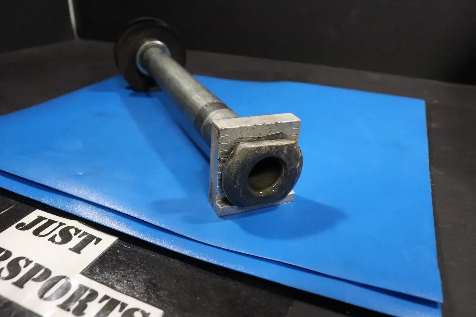 2002 Yamaha Yz250 Rear Axle Adjuster Blocks Nut Spacers