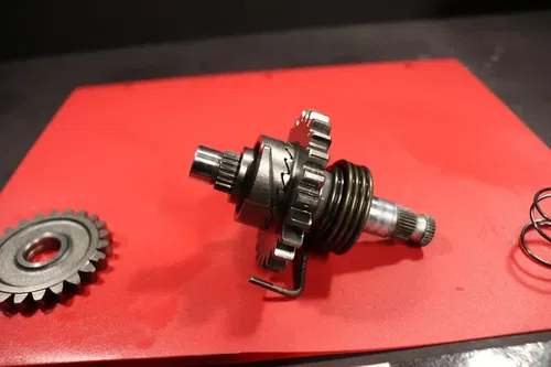 2006 Honda Cr85RB Kick Start Shaft Idler Gear
