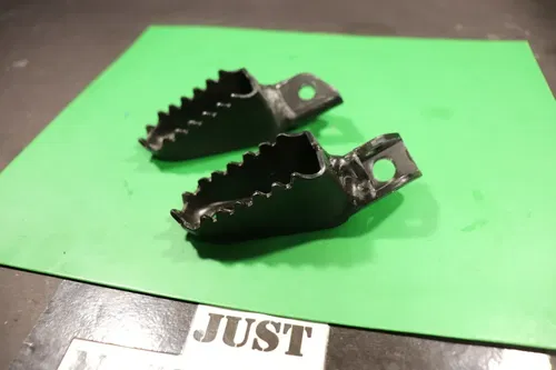 1988 Kawasaki Kx80 Foot Rest Pegs Set