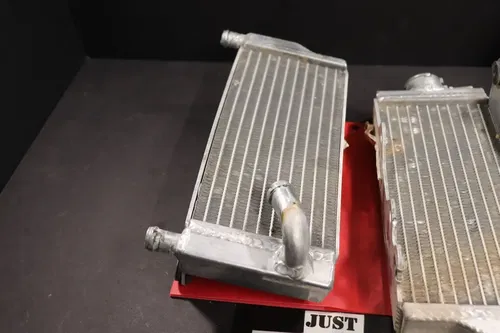1995 Honda Cr250r Aftermarket Left & Right Radiator Set