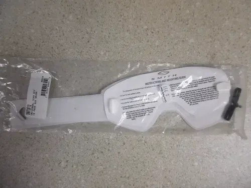 BIN2:C 05-04 TEAR-OFFS UNVTOF12 SMITH TEAR-OFF 12 PACK 300 GAUGE CLEAR