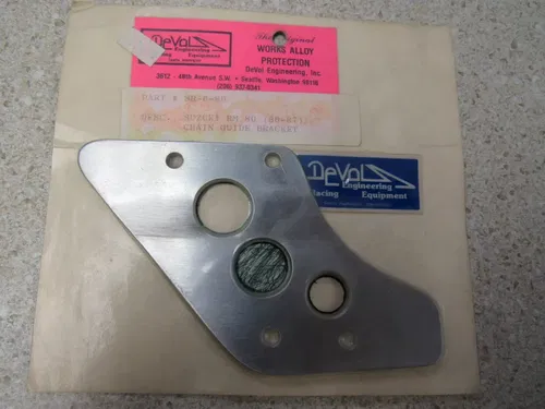 DEVOL- SR-6-80- SUZUKI RM80 CHAIN GUIDE BRACKET- N.O.S.