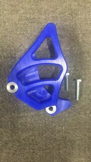 TM DESIGNWORKS- KCC-255-BU -KAWASAKI INTERGRATED CASE SAVER SPROCKET COVER,BLUE