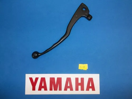 44-450 YAMAHA BRAKE LEVER 2J2-83922-00  RIGHT SIDE RD 250 1980 1981 1982