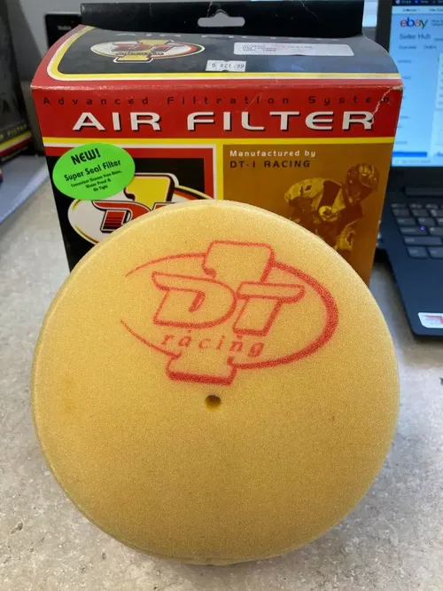 DT AIR FILTER 1-70-41 SS