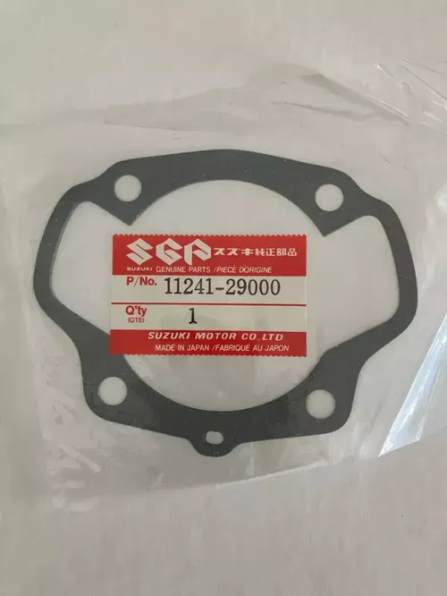 Genuine OEM SUZUKI CYL BASE GASKET TS-185 1971-1975 11241-29000 NOS NIP