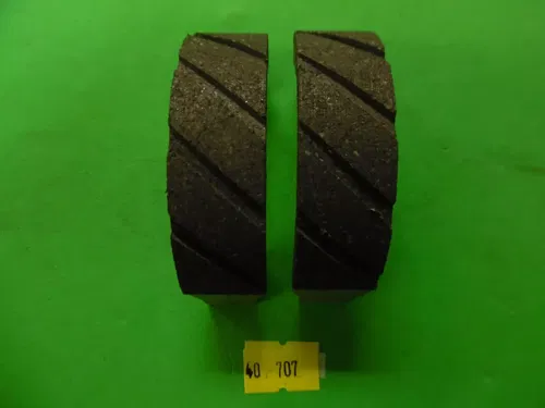40-707 Emgo KAWASAKI/SUZUKI FRONT ATV BRAKE SHOES 614 NEW GROOVED