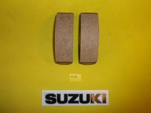 40-601 Emgo SUZUKI FRONT/REAR STREET BIKE BRAKE SHOES NEW NON GROOVED