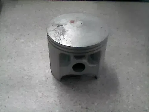 YAMAHA 510-11631-03-96 OEM/NOS STD PISTON