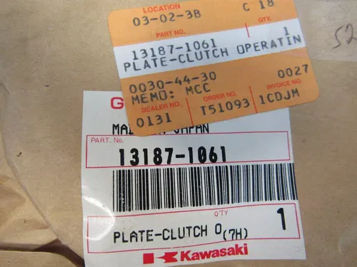 BIN45A- KAWASAKI 13187-1061 CLUTCH PLATE 1988- 2011 BAYOU 220, 250  NEW OEM