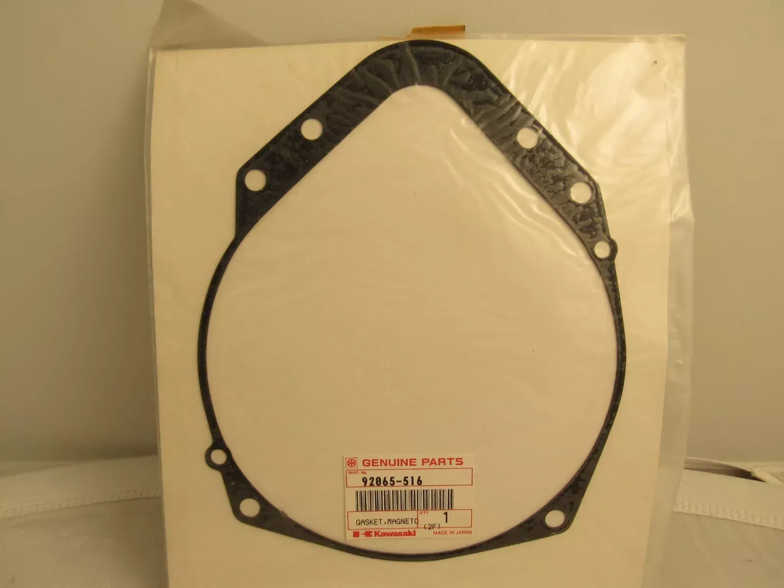 New OEM KAWASAKI 1976 Kawasaki JS400 92065-516 GASKET,MAGNETO COVER  NOS