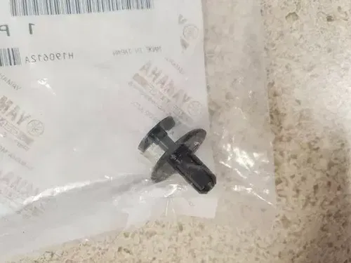 NEW OEM YAMAHA RIVET NOS 90269-07076
