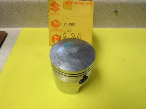SUZUKI -12120-15101- PISTON - DOES NOT INCLUDE RINGS/WRIST CLIP -  N.O.S.