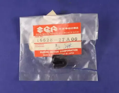 Pack of (2) NOS Genuine OEM SUZUKI GSX/GSXR OIL COOLER CUSHION #16628-27A00
