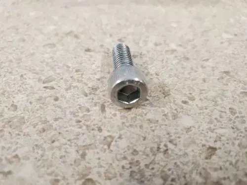 NEW OEM NOS SUZUKI BOLT 07130-06163 SUPERSEDED BY 07130-0616A