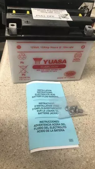 YUASA YUMICRON - YB12B-B2 - YUAM221B2 CONVENTIONAL 12-VOLT DRY BATTERY