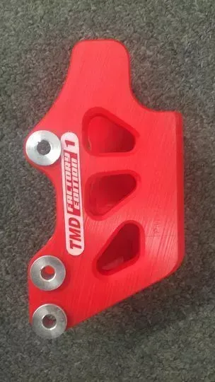 TM DESIGNWORKS HCP-6SK-RD  HONDA FACTORY EDITION #1 REAR SLIDE N GUIDE KIT, RED