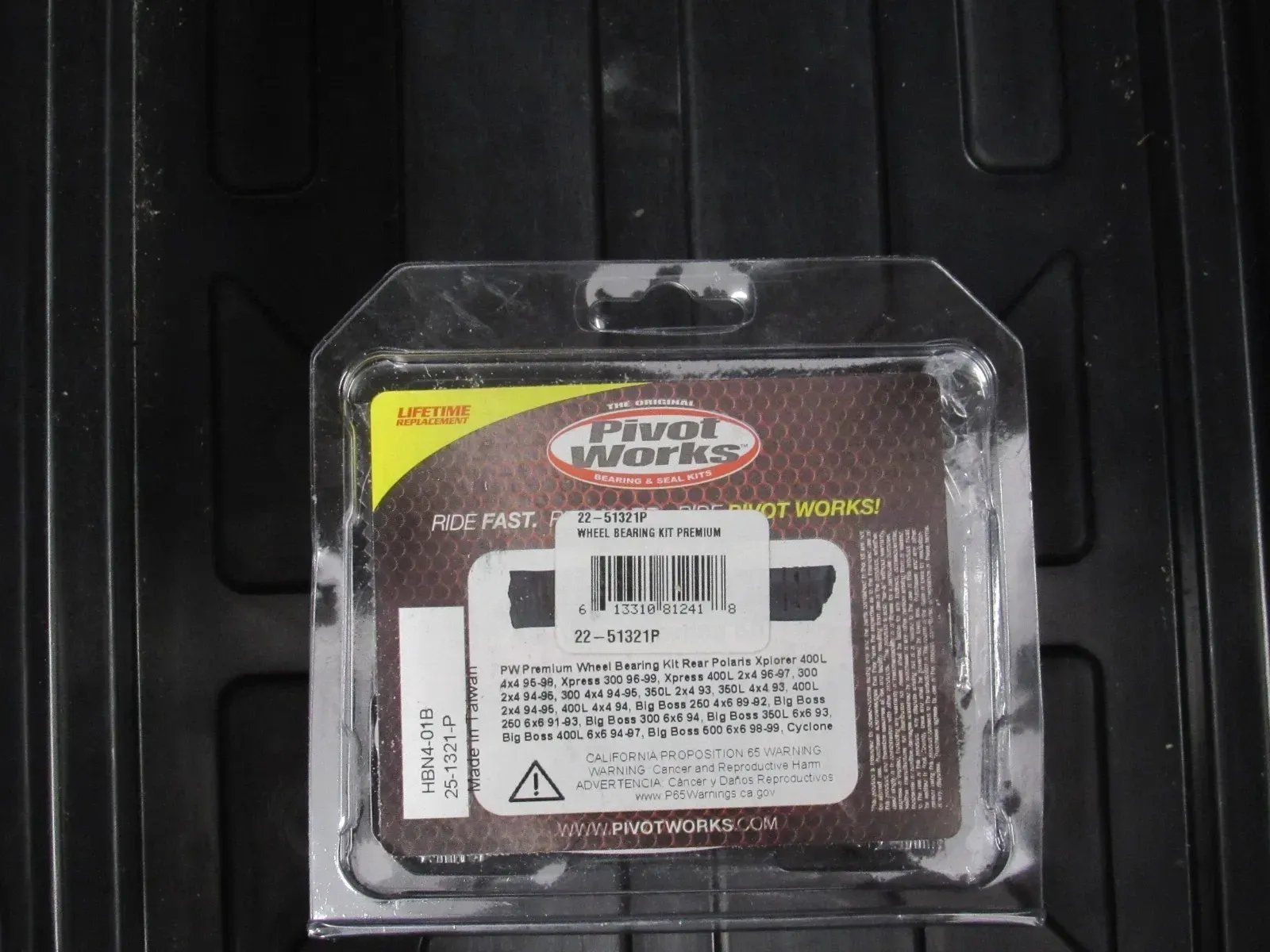 Pivot Works Front Wheel Bearing Kit 25-1321-P / 22-51321P FOR POLARIS