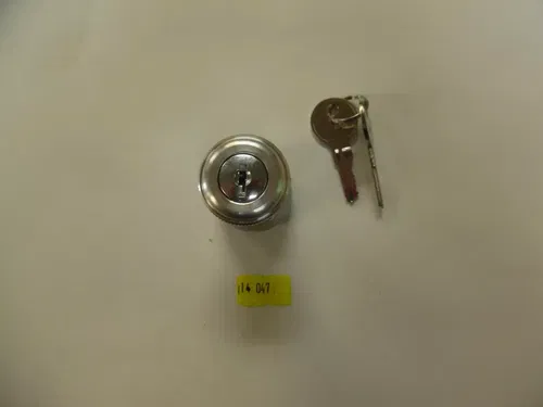 14-047 UNIVERSAL IGNITION SWITCH WITH 2 BRAND NEW KEYS, THREADED INSERT