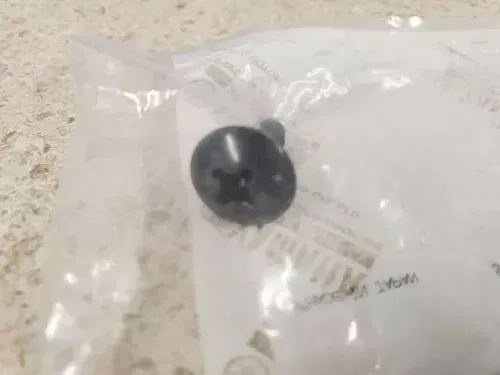 NEW OEM YAMAHA TRUSS SCREW NOS  97707-60016