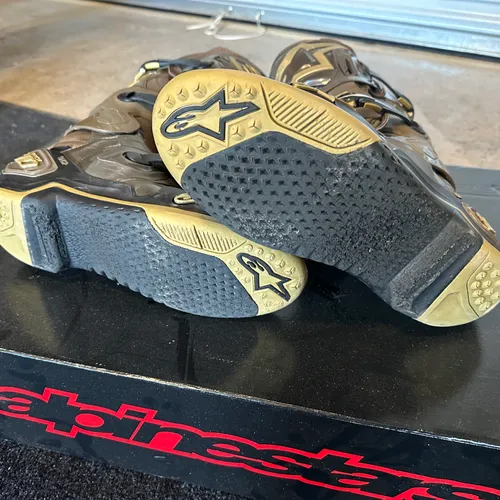 Tech 10- Limited Edition 
