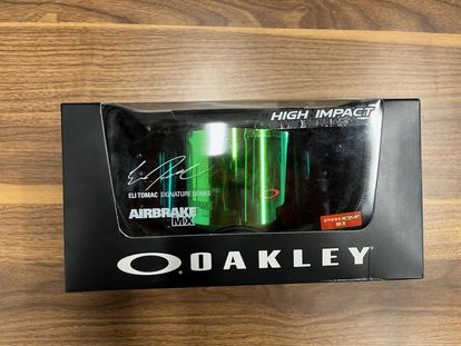 NEW OAKLEY AIRBRAKE GOGGLES - ELI TOMAC