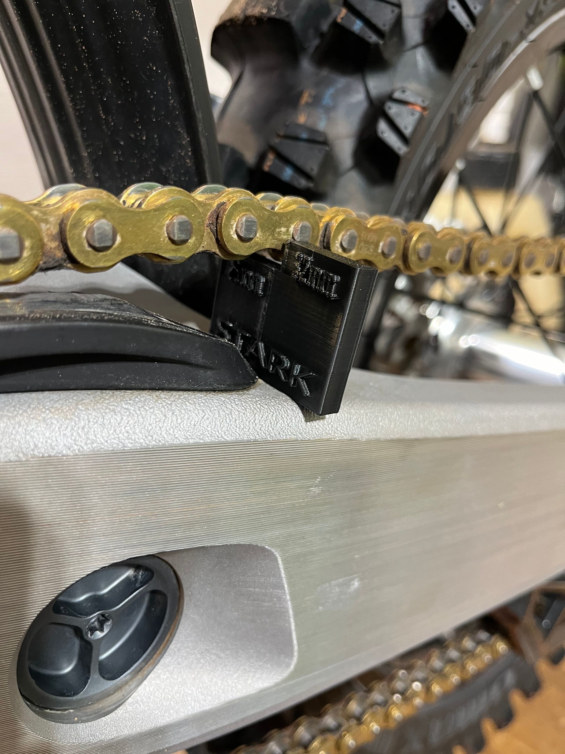 Stark Varg Chain Tension Tool / 40-45mm