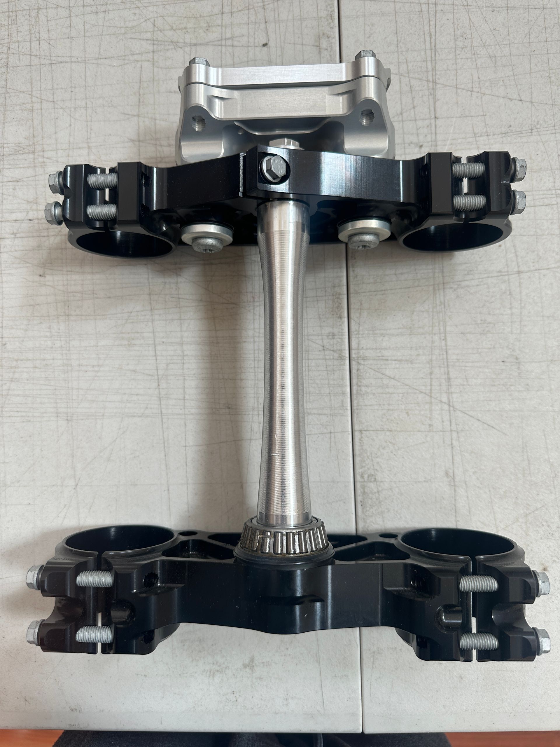 New Oem Ktm Triple Clamps 23 And Up 