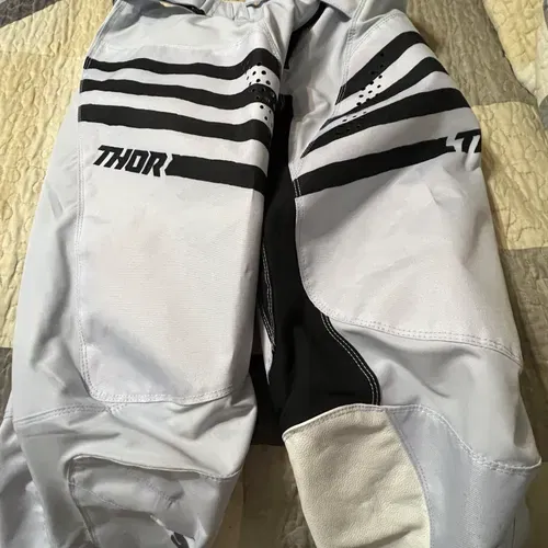 Thor woman’s Racing Pants size 9/10