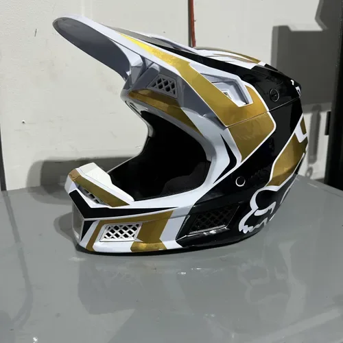 Fox Racing V3RS Helmet Size Small