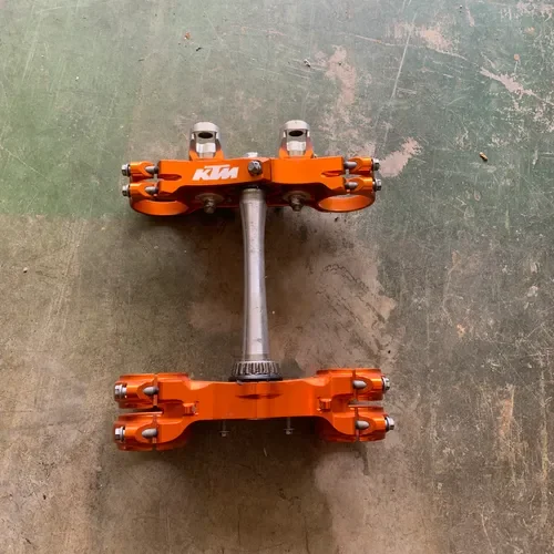 Ktm Factory Edition Clamps