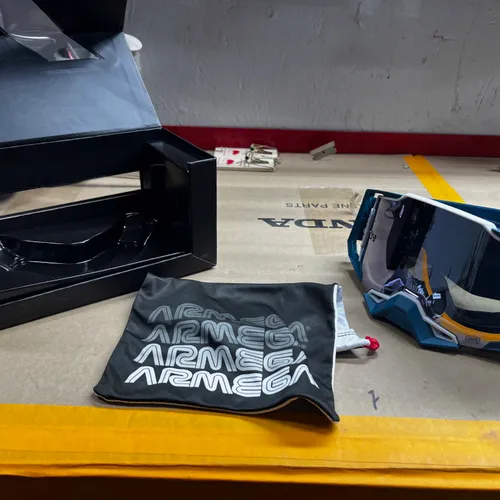 Armega 100% Goggles