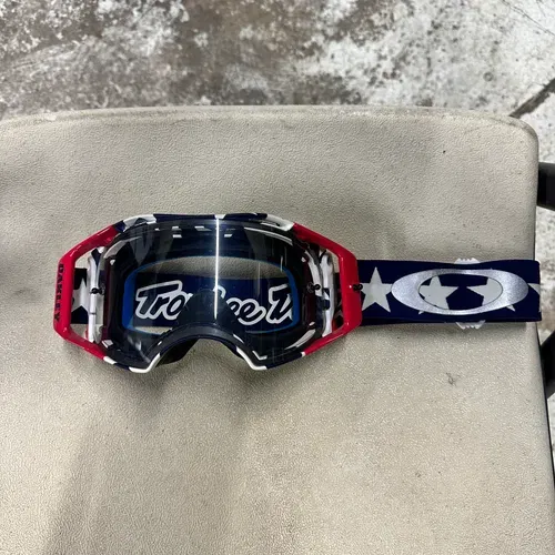 Limted Edition Oakley Airbrake Troy Lee Designs Goggles