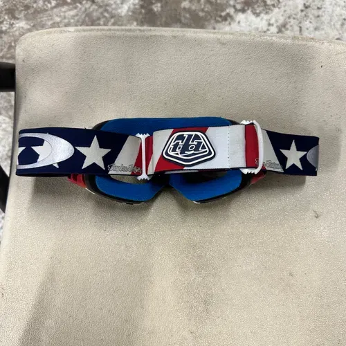 Limted Edition Oakley Airbrake Troy Lee Designs Goggles