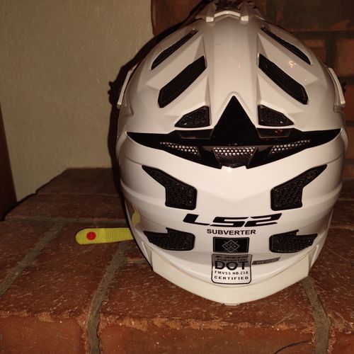 LS2 subverter helmet