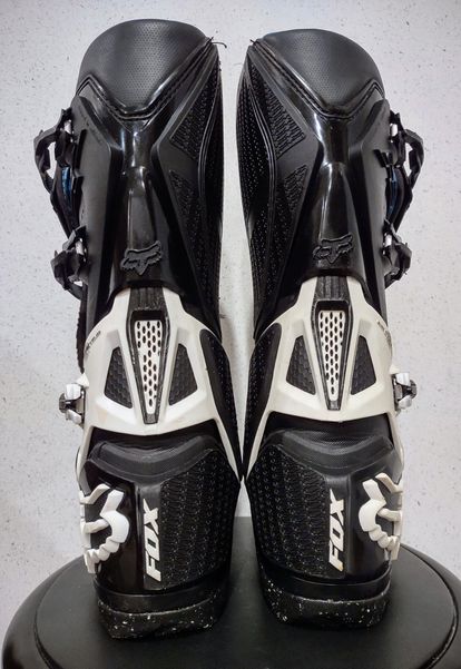 Fox Instinct Boots - Size 9