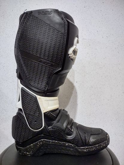 Fox Instinct Boots - Size 9