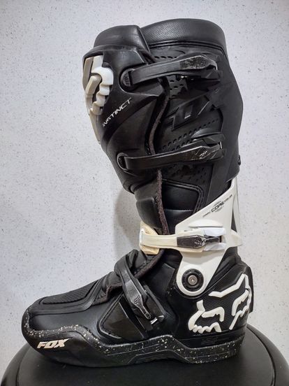 Fox Instinct Boots - Size 9