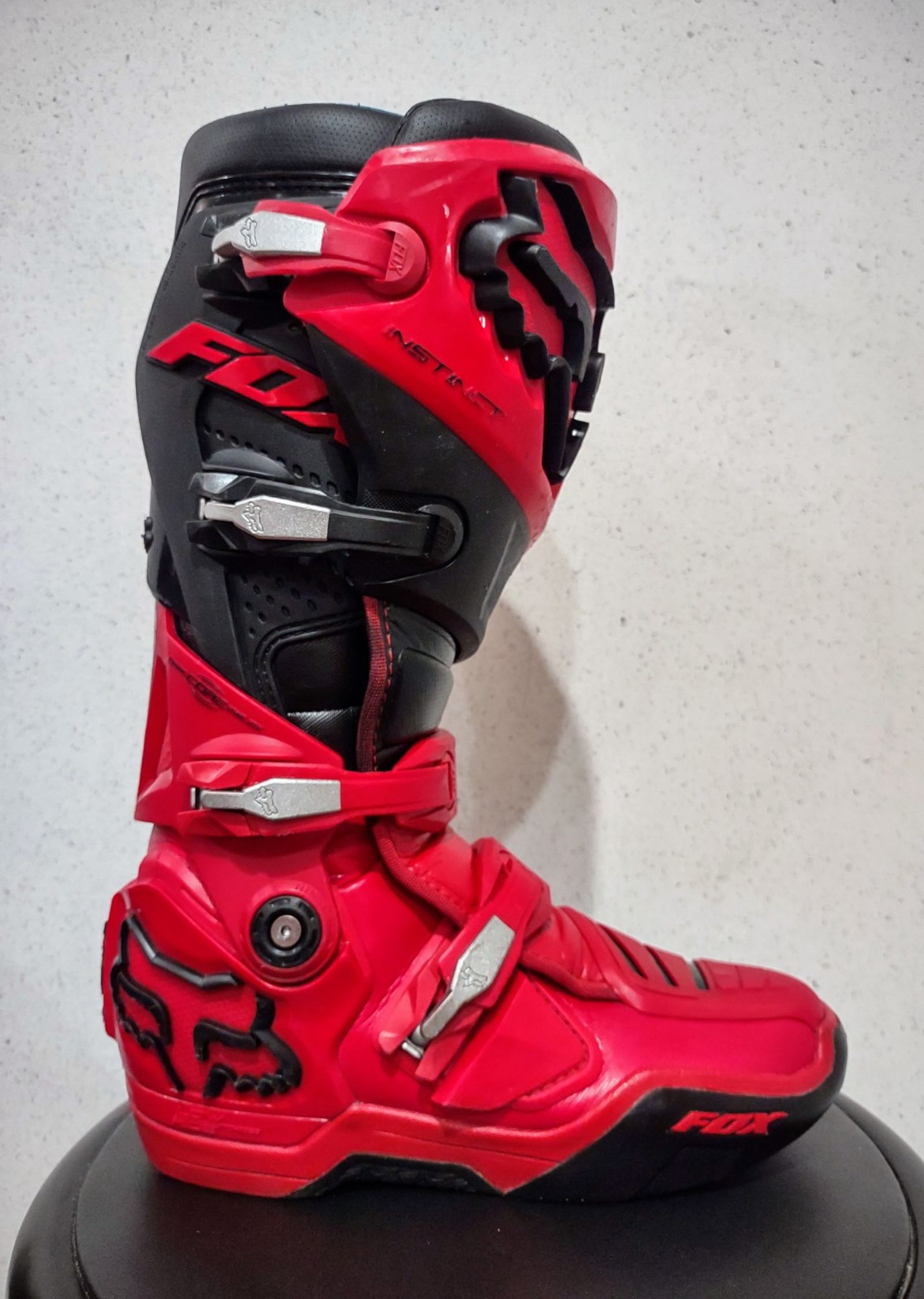 Fox Instinct Boots Size 8 MX Locker