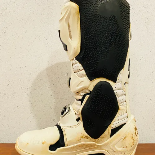 Alpinestars Tech 10 Supervented Boots - Size 10 - Athlete Only 