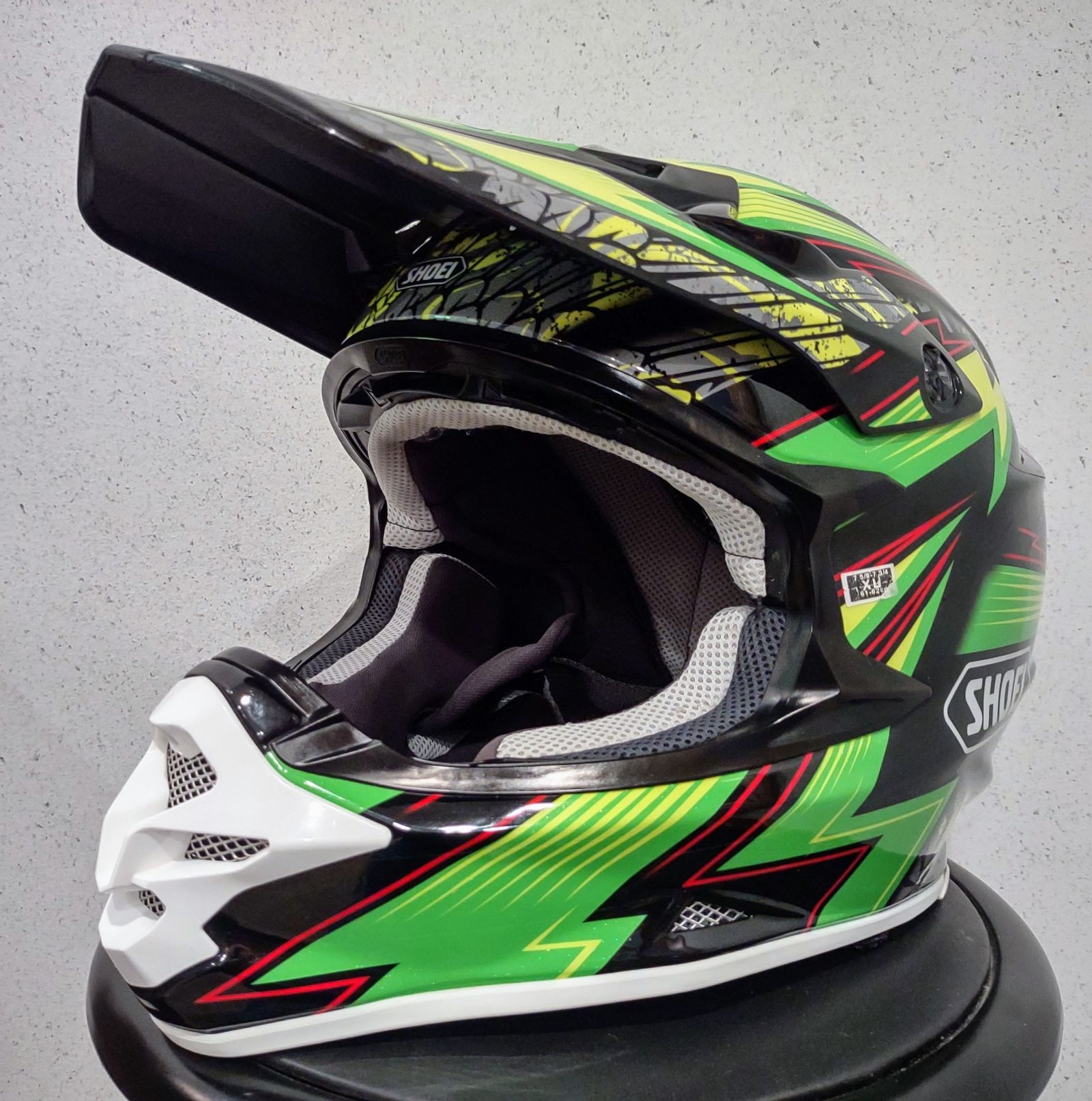 Shoei VFX-W Helmet - Size XL | MX Locker