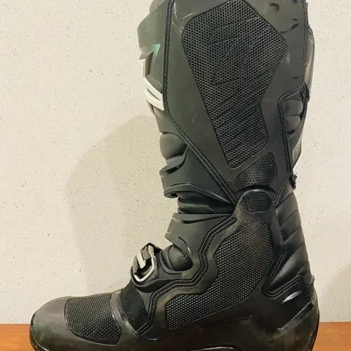 Alpinestars Tech 7 Boots - Size 10