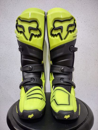 Fox Instinct Boots - Size 9 (NEW)