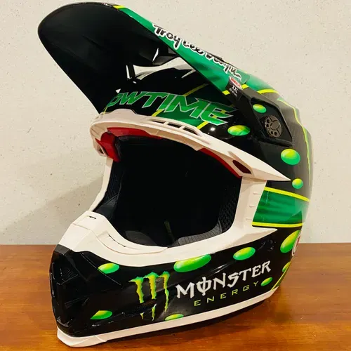 Bell Moto 9 Carbon Flex - Size XXL (NEW)