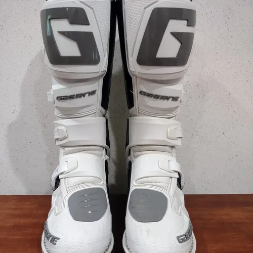 Gaerne SG12 Boots - Size 9