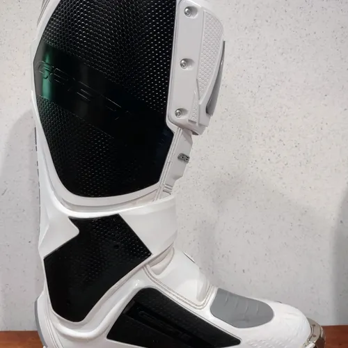 Gaerne SG12 Boots - Size 9