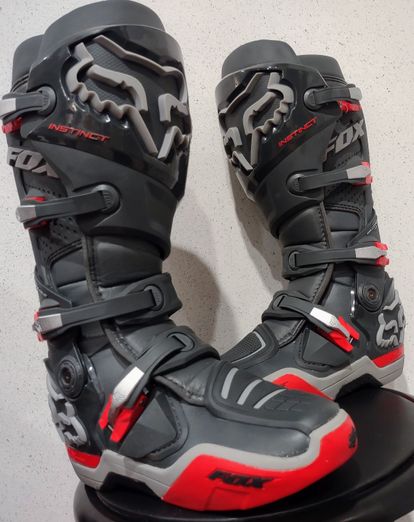 Fox Instinct Boots - Size 8